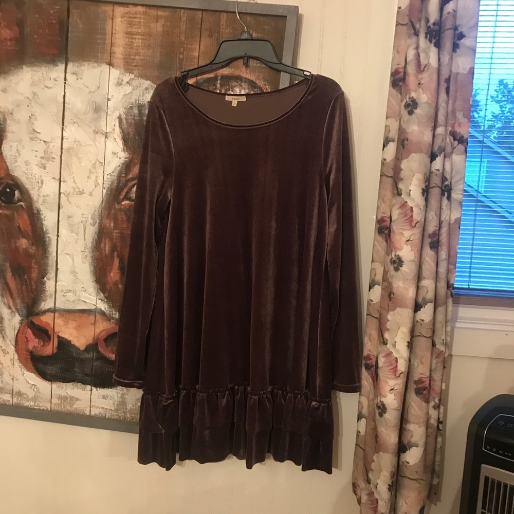 Worn once Essel velvet dress